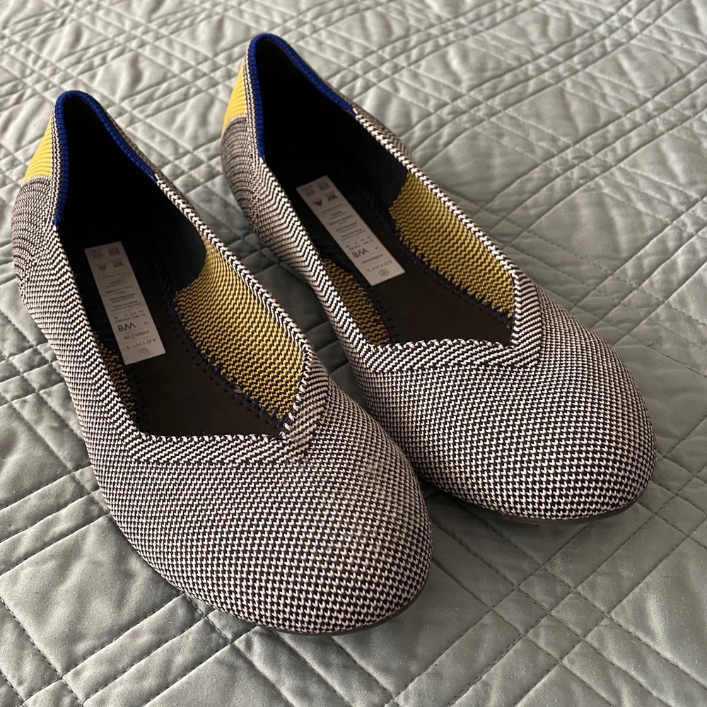 Rothy’s round toe ballet flats, size 8